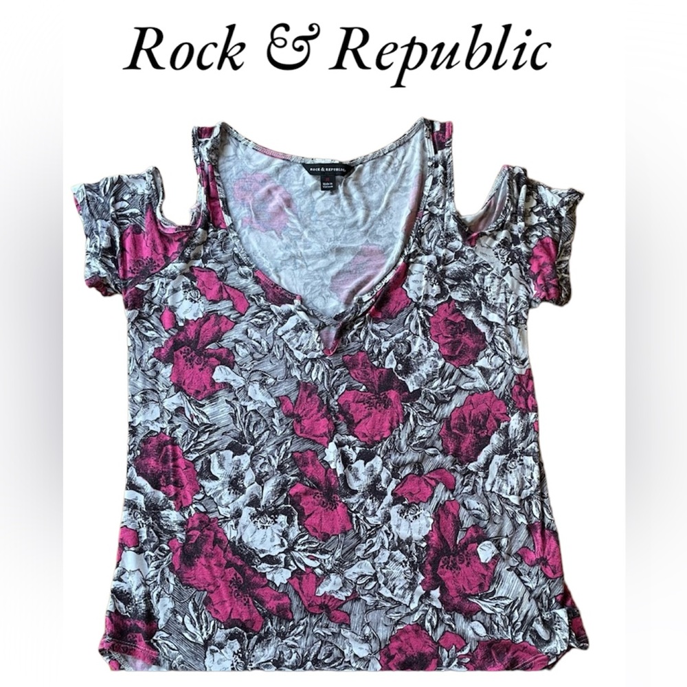 Rock & Republic ‘Cold Shoulder’ Top